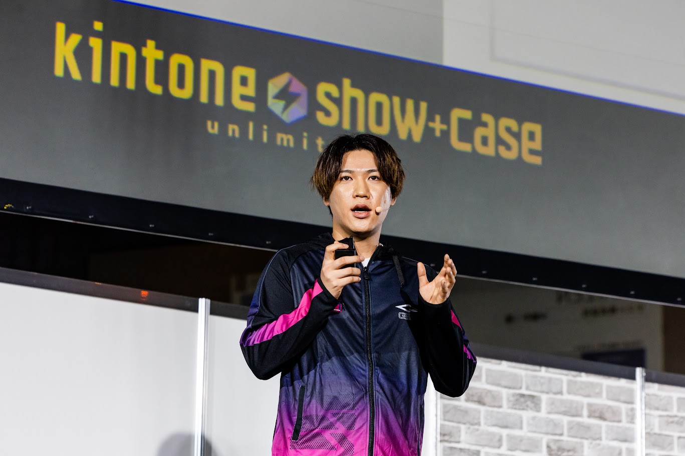kintone hack/show+case unlimited 2024の登壇の様子