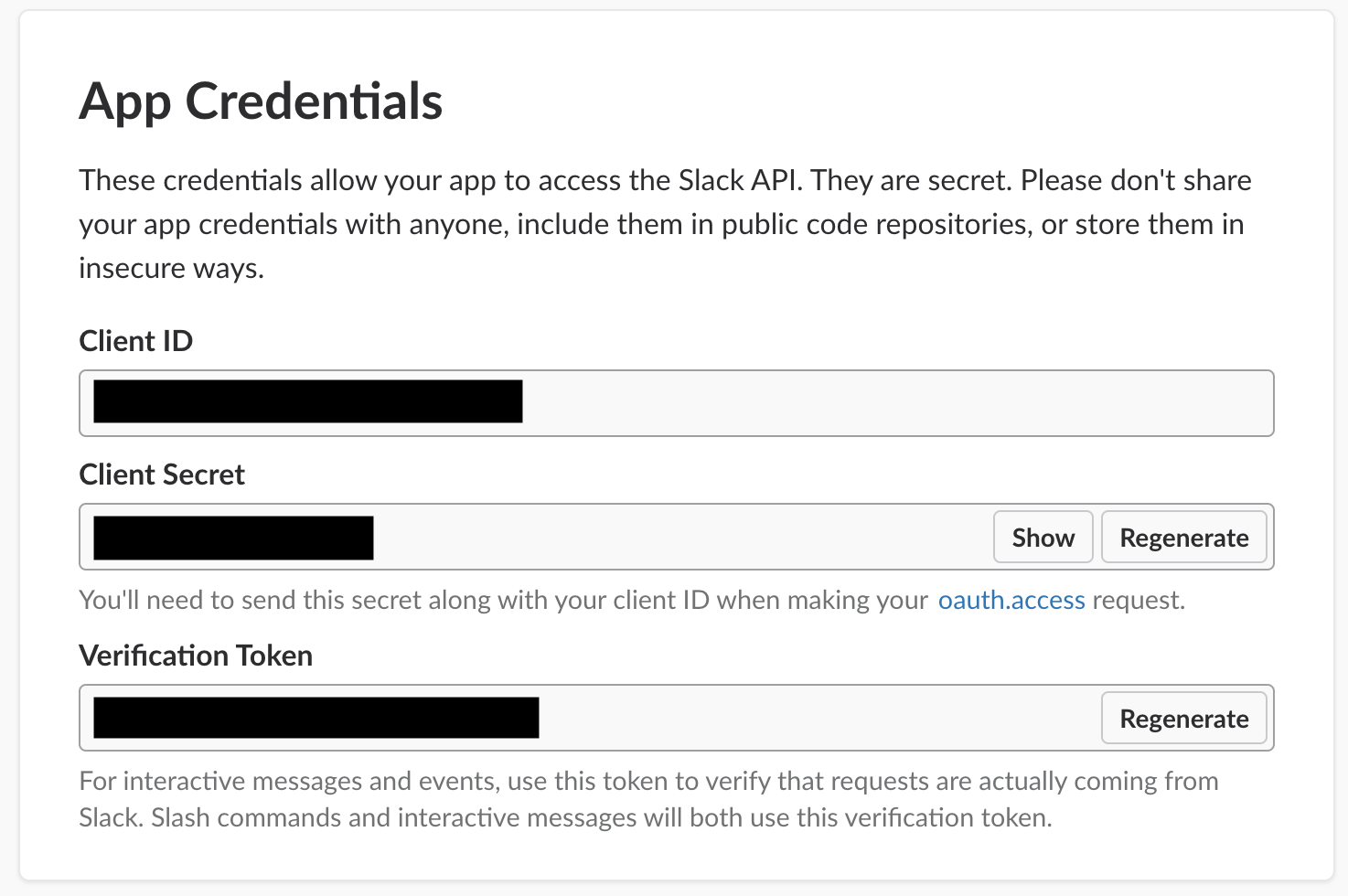 Slack App の Credential 情報が表示されている